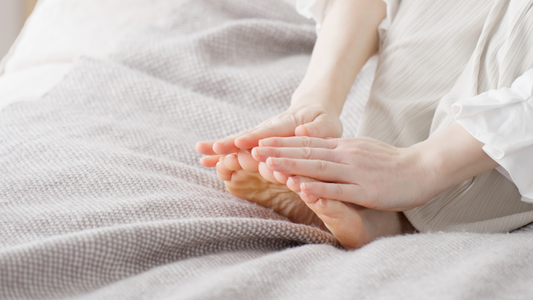Cracked Heels This Winter? Here’s Why It’s Happening (and How to Fix It!)